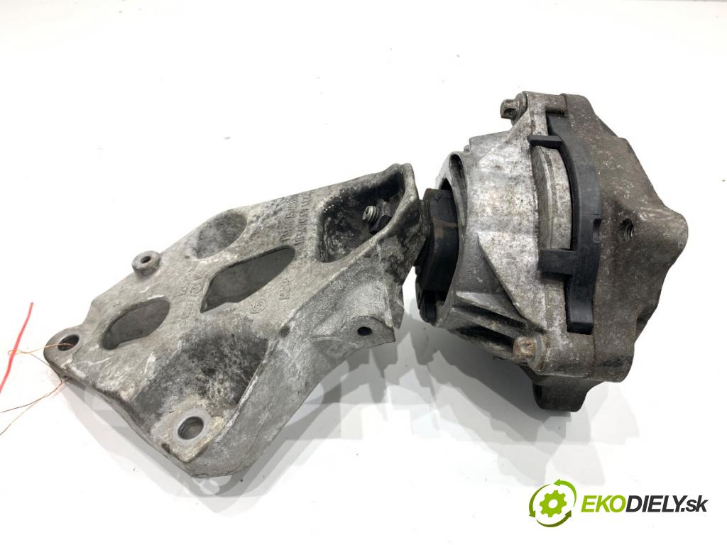 BMW F34 liftback 2015 140 kW 320 d 1995 Držiak Motor 6859415