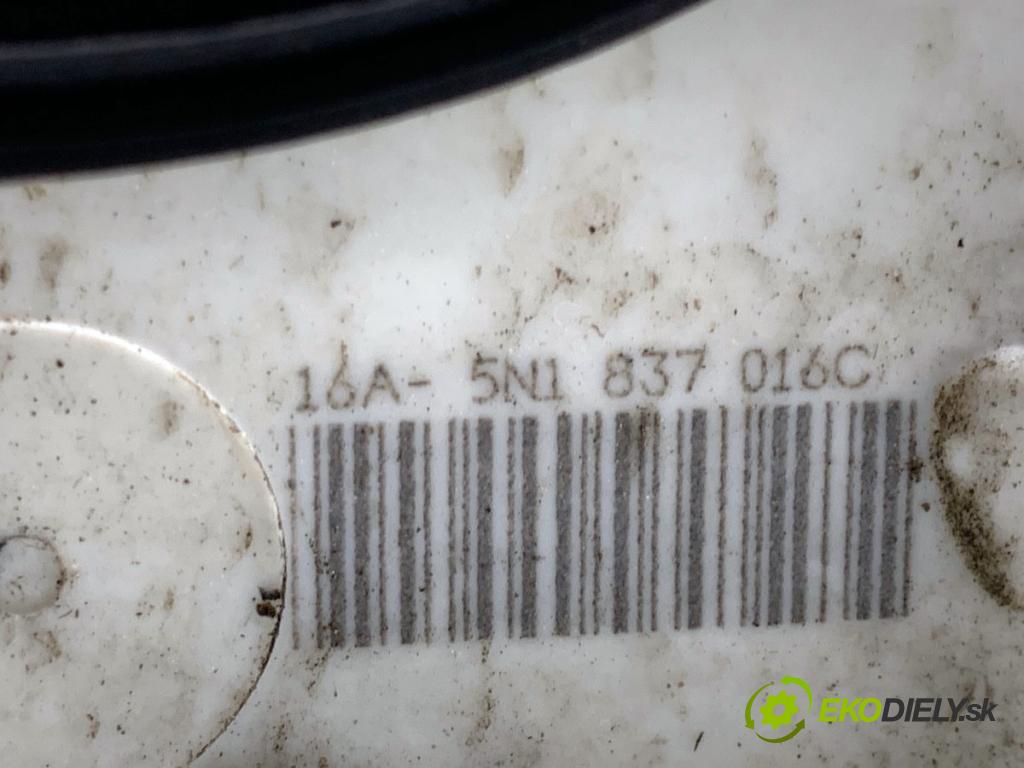 SKODA SUPERB II Kombi 2010 125 kW 2.0 TDI 1968 zámok Dvere pravy predný 5N1837016C