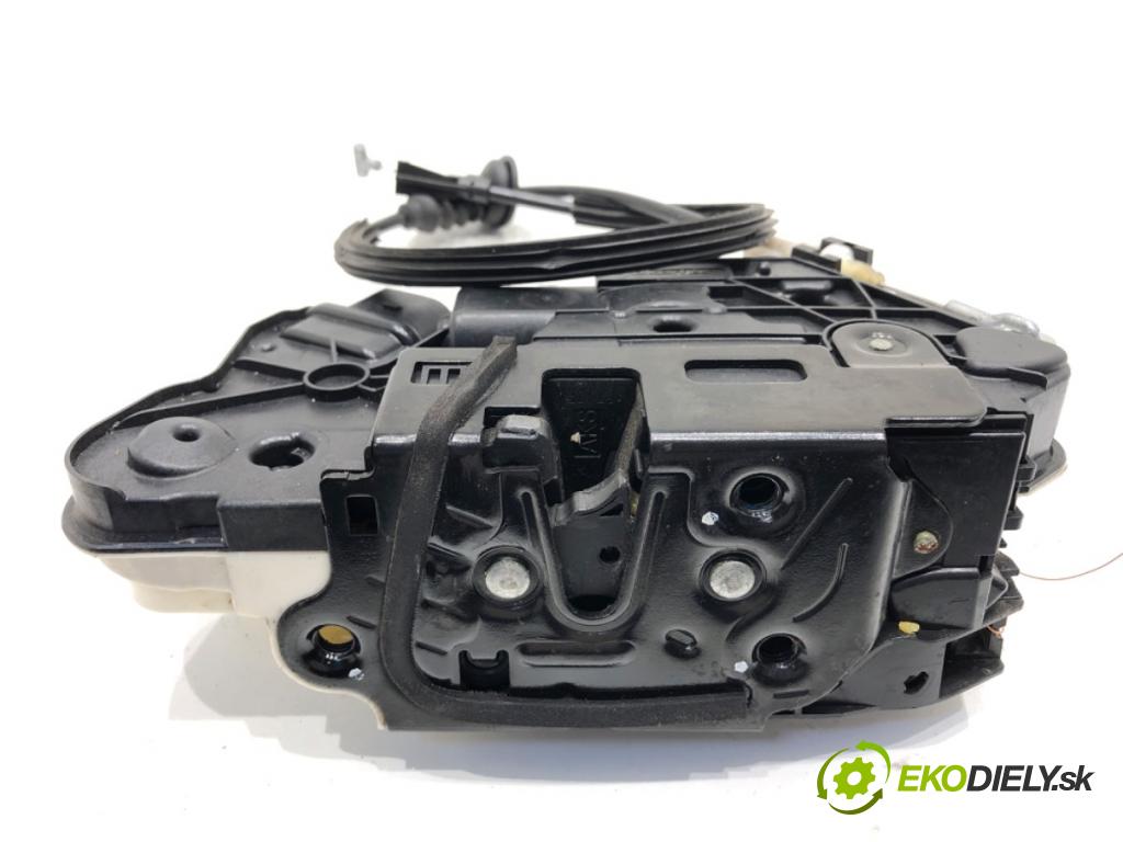 SKODA SUPERB II Kombi 2010 125 kW 2.0 TDI 1968 zámok Dvere ľavy predný 5N1837015C