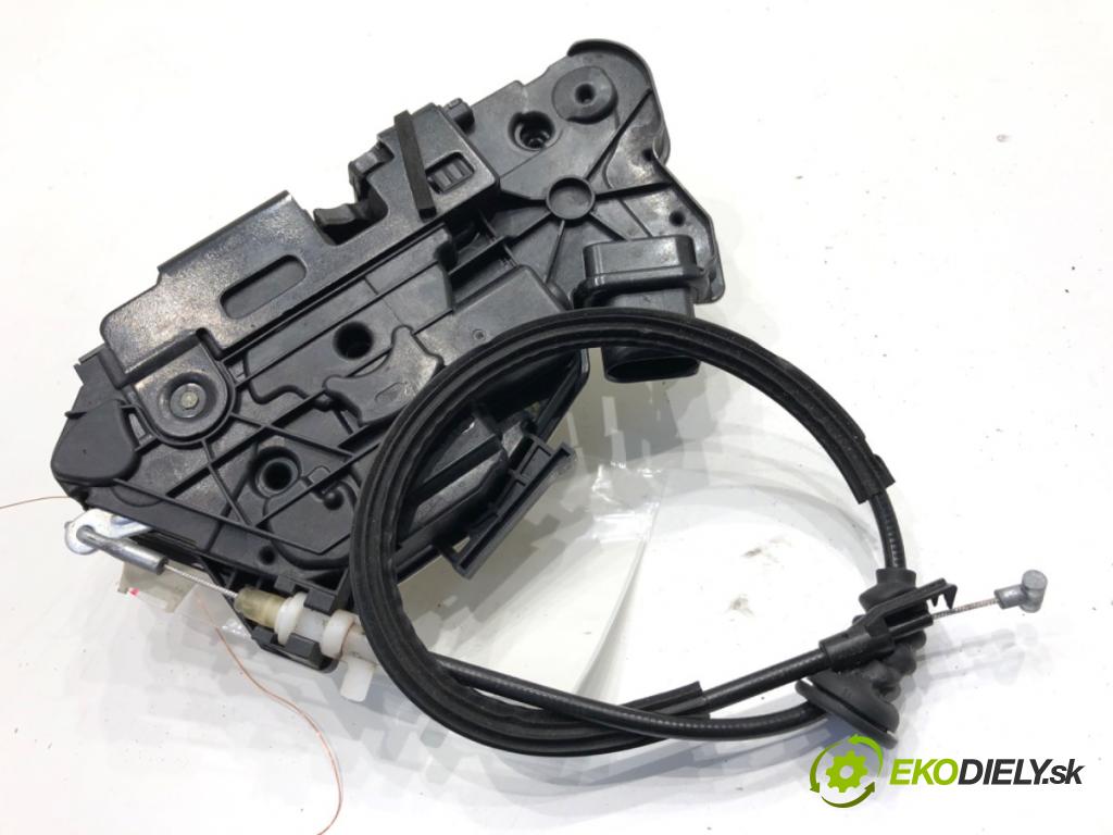 SKODA SUPERB II Kombi 2010 125 kW 2.0 TDI 1968 zámok Dvere ľavy predný 5N1837015C