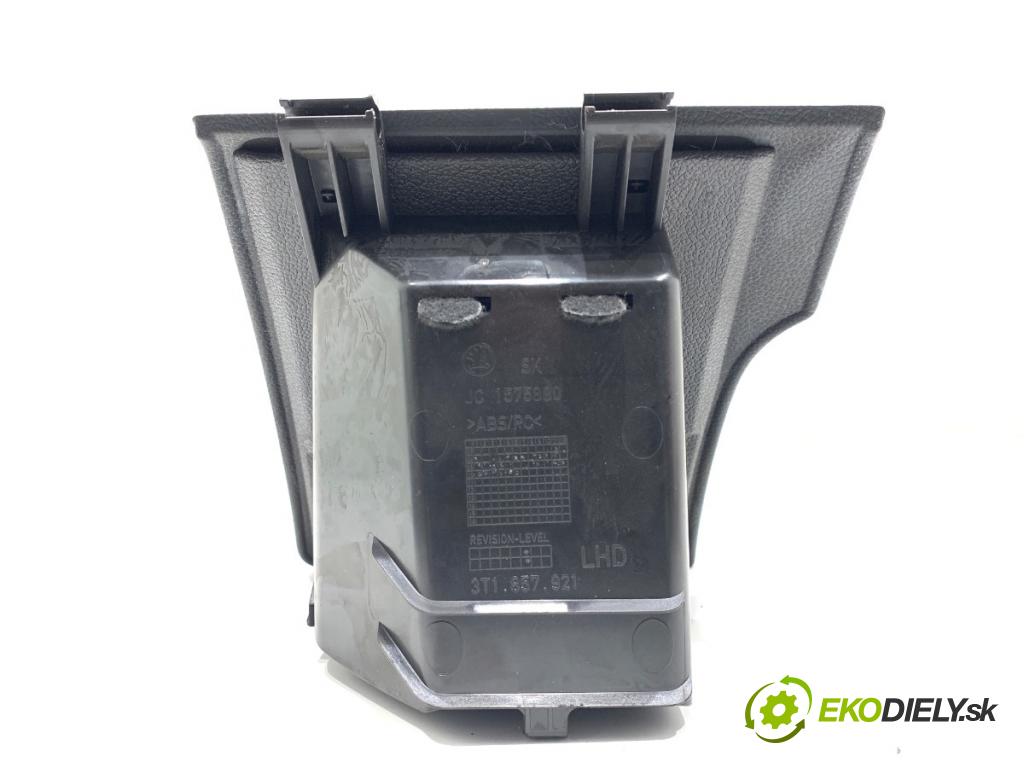 SKODA SUPERB II Kombi 2010 125 kW 2.0 TDI 1968 Priehradka, kastlík volantu 3T1857921