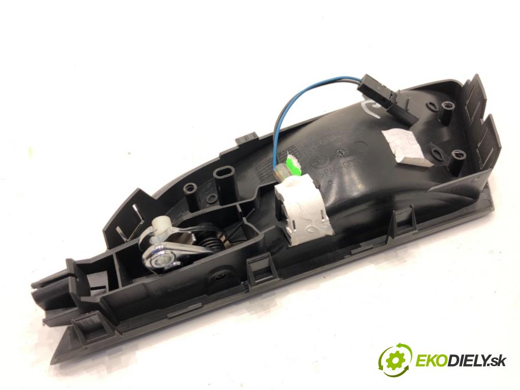 SKODA SUPERB II Kombi 2010 125 kW 2.0 TDI 1968 Kľučka vnútorná pravy zad 3T0839248