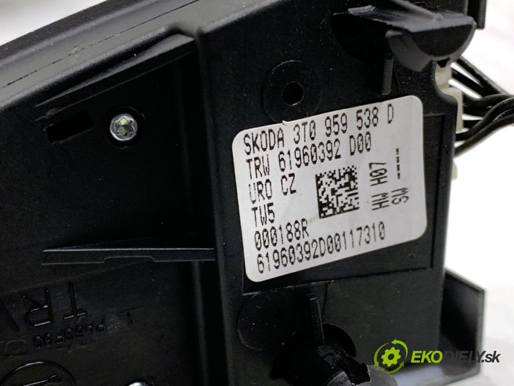 SKODA SUPERB II Kombi 2010 125 kW 2.0 TDI 1968 SPÍNAČE: volantu 3T0959538D