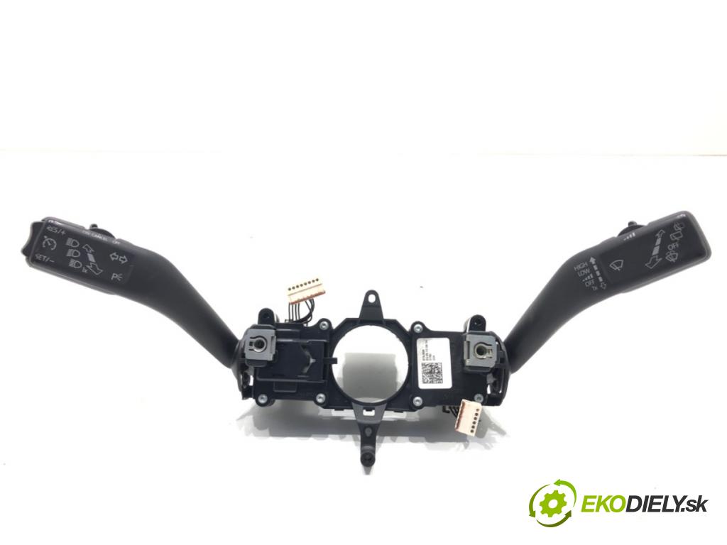 SKODA SUPERB II Kombi 2010 125 kW 2.0 TDI 1968 přepínač kombinovaný 5K0953521BN (Páčky pod volantem)