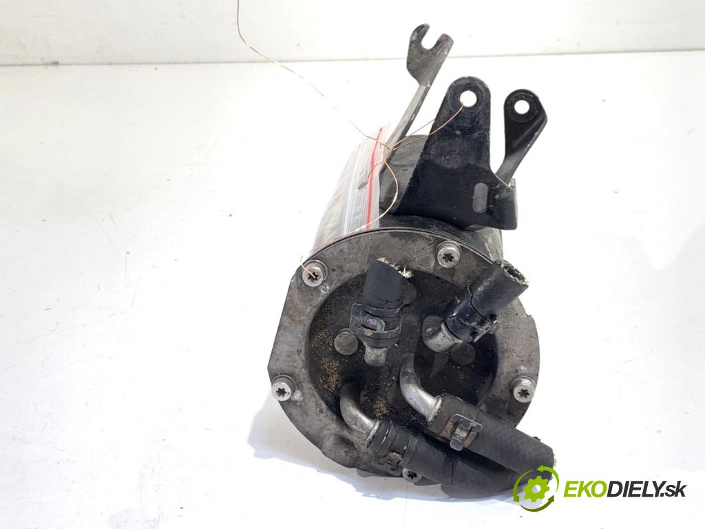 SKODA SUPERB II Kombi 2010 125 kW 2.0 TDI 1968 Obal filtra paliva 3C0127400D (Obal palivového filtra)