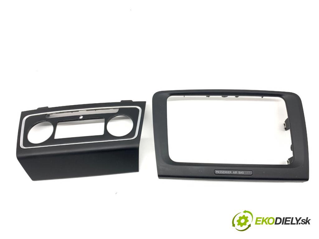 SKODA SUPERB II Kombi 2010 125 kW 2.0 TDI 1968 lišty kryt 3T0863152D (Lišta)