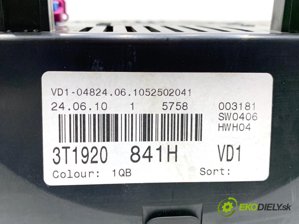 SKODA SUPERB II Kombi 2010 125 kW 2.0 TDI 1968 Prístrojovka 3T1920841H (Prístrojová doska)