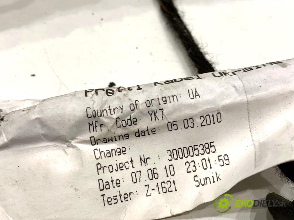 SKODA SUPERB II Kombi 2010 125 kW 2.0 TDI 1968 Káblovačka Dvere predný ľavy