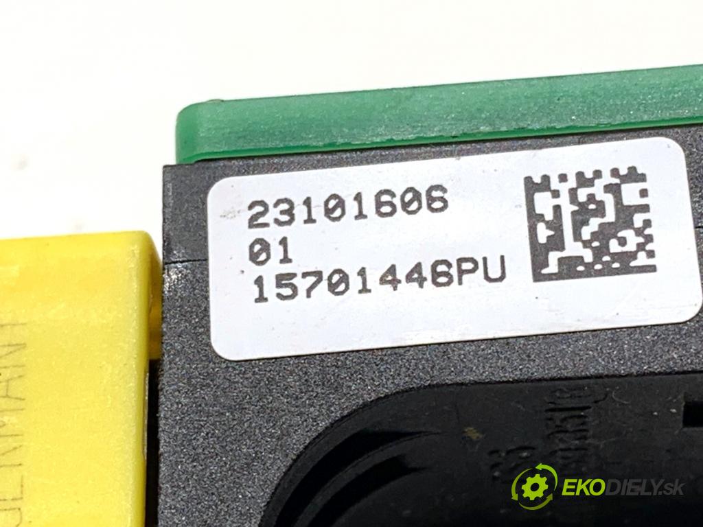 SKODA SUPERB II Kombi 2010 125 kW 2.0 TDI 1968 Snímač nárazu 8K0973323S (Snímač nárazu)