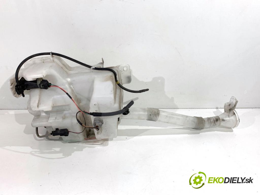 MITSUBISHI ECLIPSE SUV 2019 120 kW 1.5 T-Mivec 1499 Nádržka ostrekovačov 