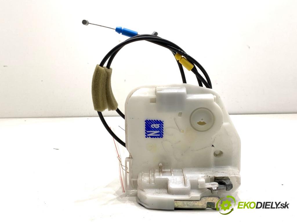 MITSUBISHI ECLIPSE SUV 2019 120 kW 1.5 T-Mivec 1499 zámok dveře pravý přední část 