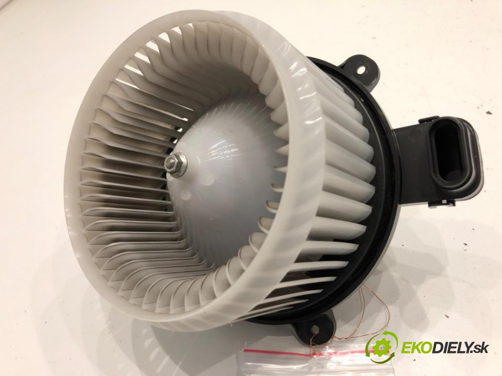 MITSUBISHI ECLIPSE SUV 2019 120 kW 1.5 T-Mivec 1499 topení 7802A326