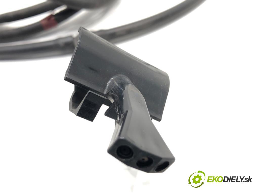 MITSUBISHI ECLIPSE SUV 2019 120 kW 1.5 T-Mivec 1499 ostrekovač ostrekovačov