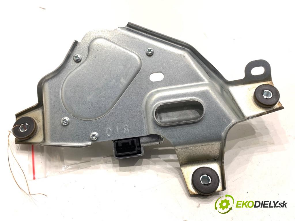 MITSUBISHI ECLIPSE SUV 2019 120 kW 1.5 T-Mivec 1499 Motor stieračov zad