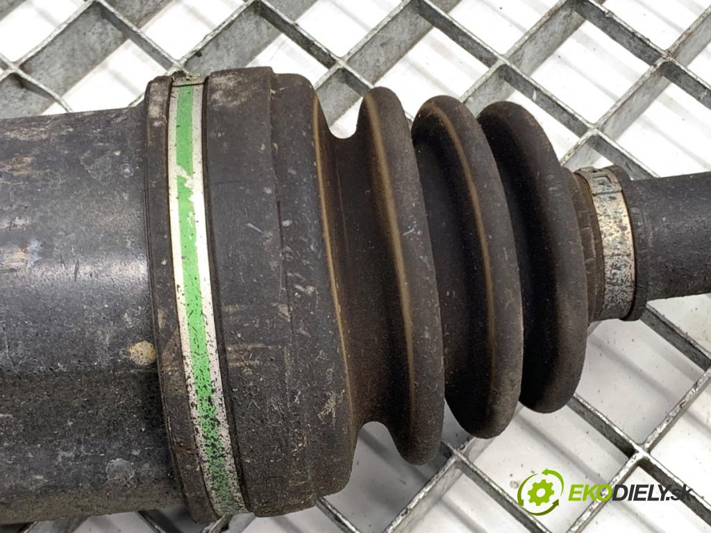 MITSUBISHI ECLIPSE SUV 2019 120 kW 1.5 T-Mivec 1499 Poloos pravy predný