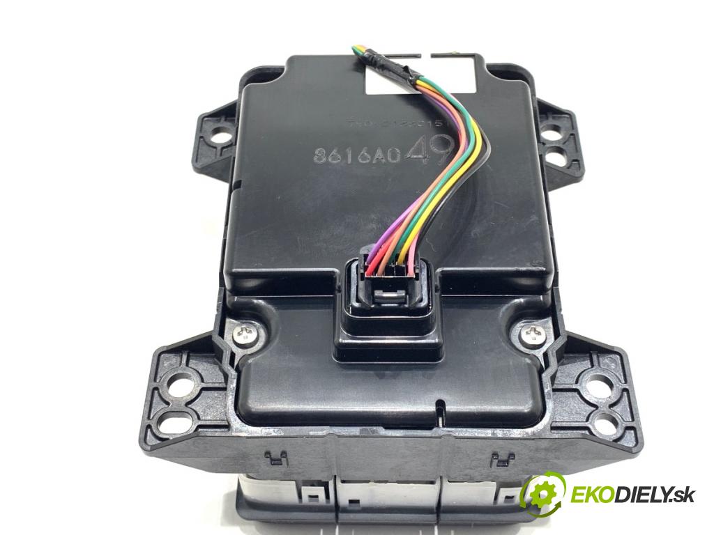 MITSUBISHI ECLIPSE SUV 2019 120 kW 1.5 T-Mivec 1499 Panel ovládania navigácie 8616A049