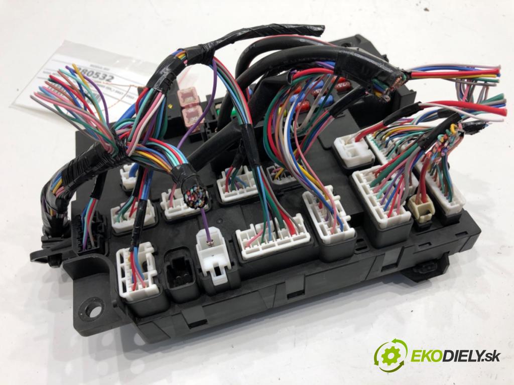 MITSUBISHI ECLIPSE SUV 2019 120 kW 1.5 T-Mivec 1499 Modul BSI 8637B493 (Poistková skrinka)