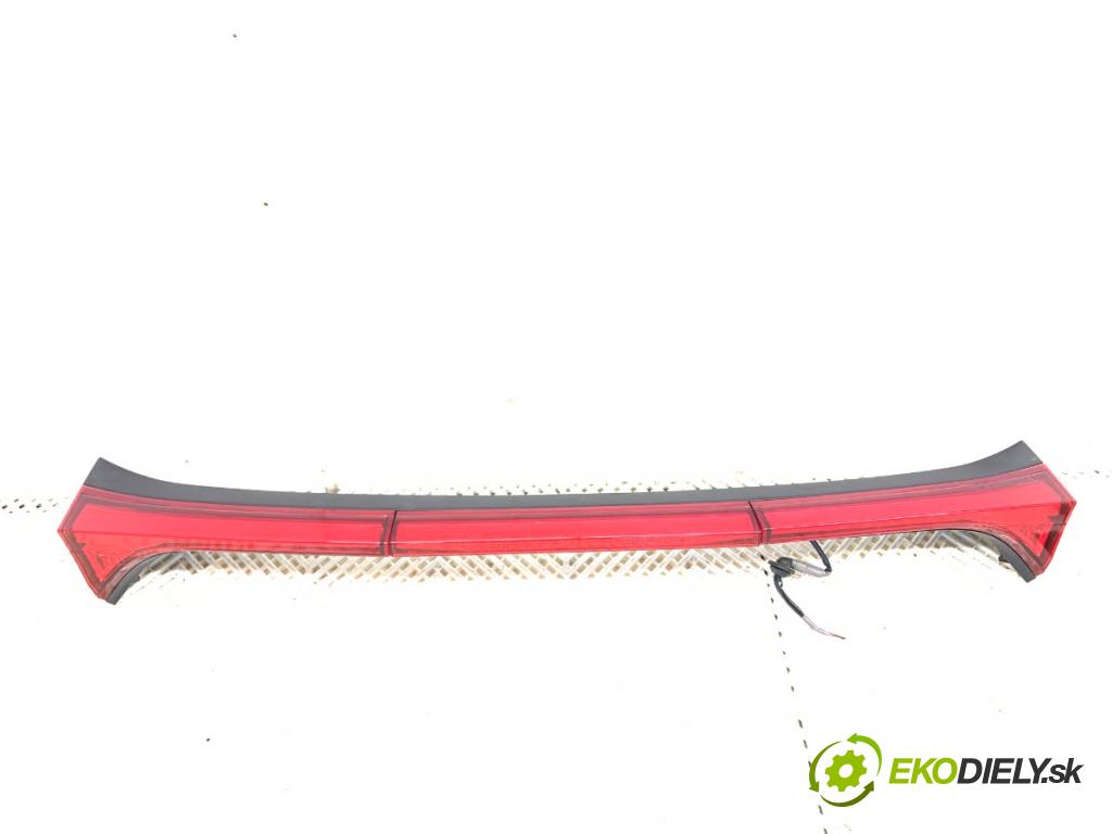 MITSUBISHI ECLIPSE SUV 2019 120 kW 1.5 T-Mivec 1499 zadní část - čelo světlo dveří zadní část 5817A281