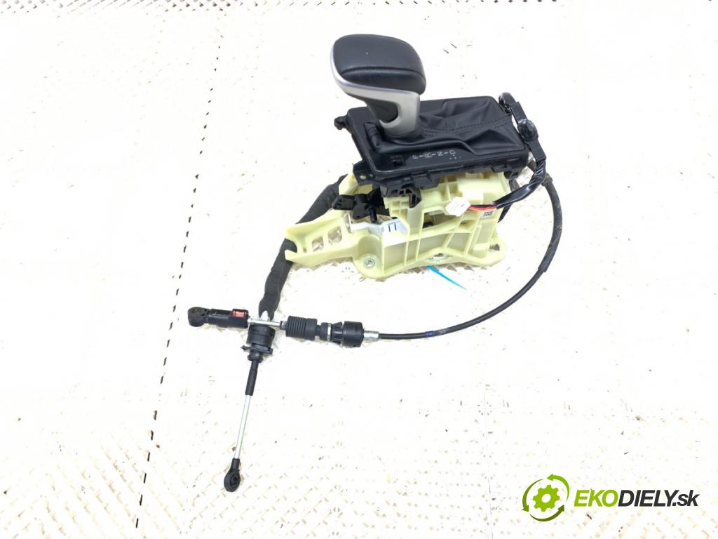 MITSUBISHI ECLIPSE SUV 2019 120 kW 1.5 T-Mivec 1499 Kulisa 2400A556 (Rýchlostná páka (kulisa))