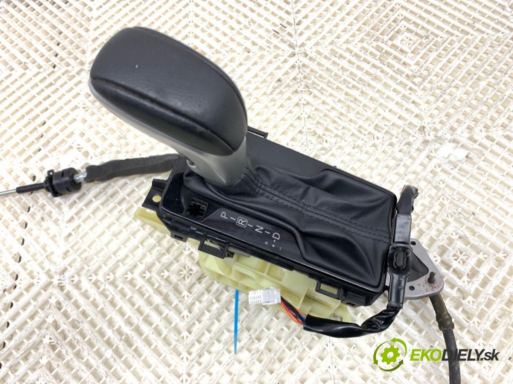 MITSUBISHI ECLIPSE SUV 2019 120 kW 1.5 T-Mivec 1499 Kulisa 2400A556 (Rýchlostná páka (kulisa))