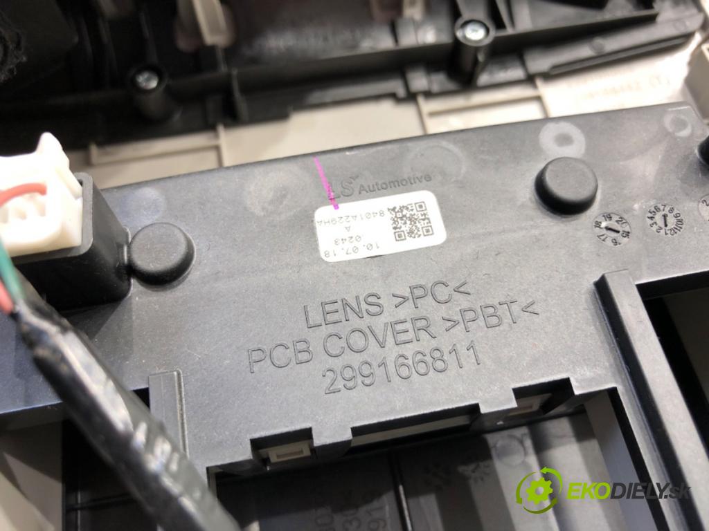 MITSUBISHI ECLIPSE SUV 2019 120 kW 1.5 T-Mivec 1499 Svetlo stropné