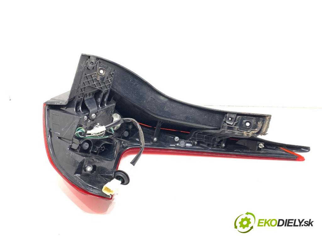 MITSUBISHI ECLIPSE SUV 2019 120 kW 1.5 T-Mivec 1499 Svetlo ľavy zad