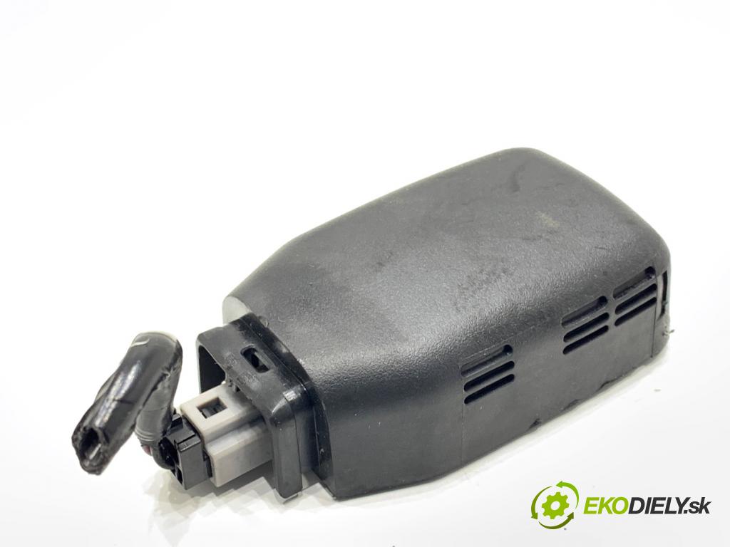 MITSUBISHI ECLIPSE SUV 2019 120 kW 1.5 T-Mivec 1499 snímač deště 8634A090 (Snímač deště)