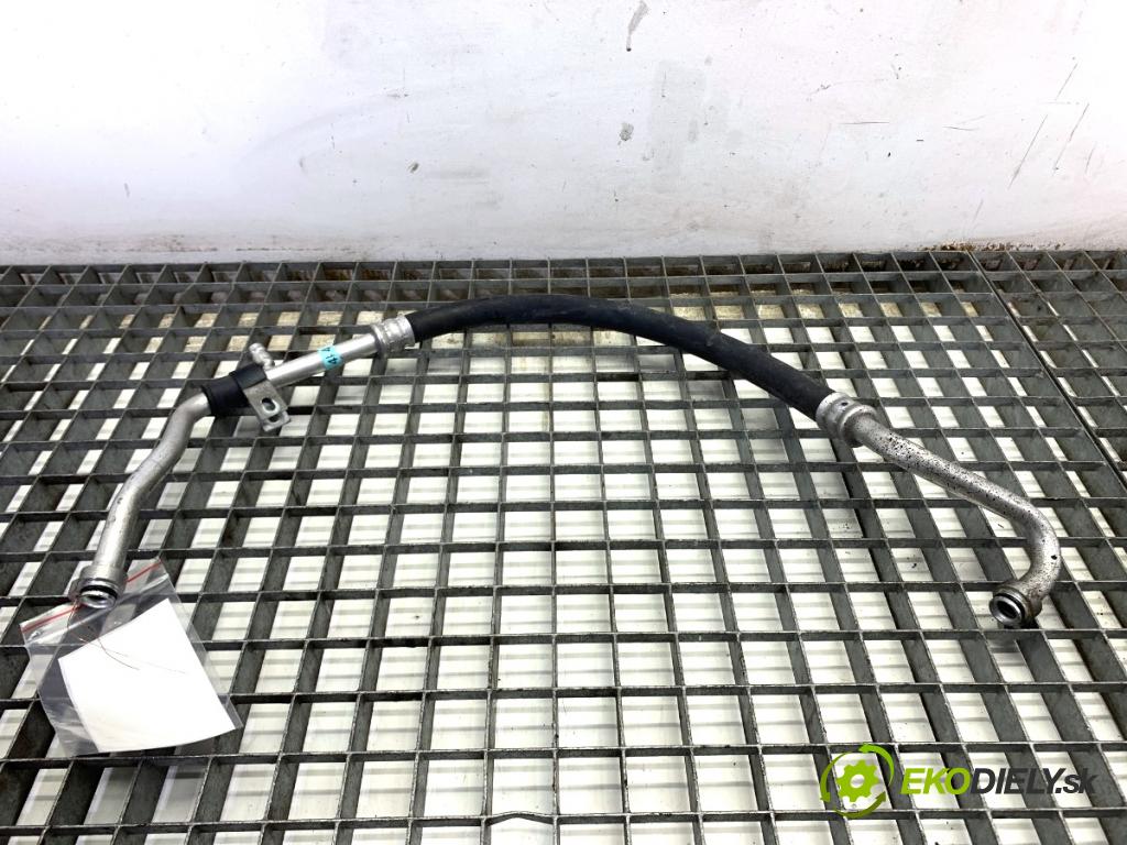 MITSUBISHI ECLIPSE SUV 2019 120 kW 1.5 T-Mivec 1499 rúrka klimatizace  (Trubka klimatizace)