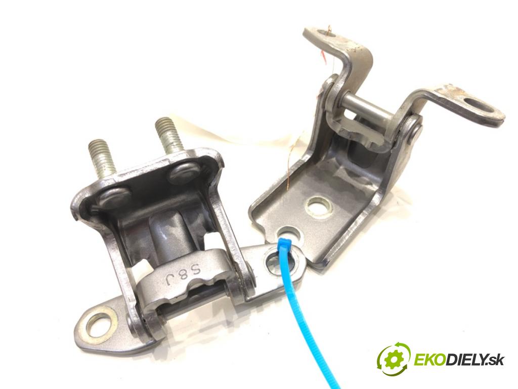 MITSUBISHI ECLIPSE SUV 2019 120 kW 1.5 T-Mivec 1499 závesky Dvere zad pravé 