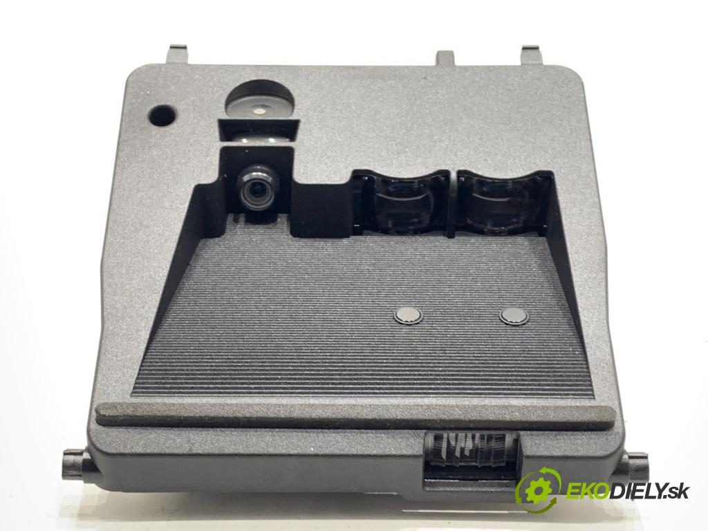 MITSUBISHI ECLIPSE SUV 2019 120 kW 1.5 T-Mivec 1499 KAMERA okna PŘEDNÍ RADAR: 8638A211