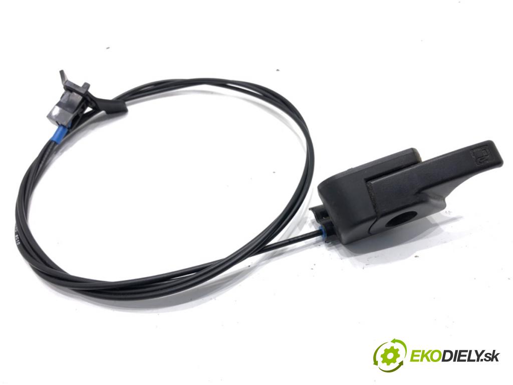 MITSUBISHI ECLIPSE SUV 2019 120 kW 1.5 T-Mivec 1499 lanko dvířek nádrže paliva 