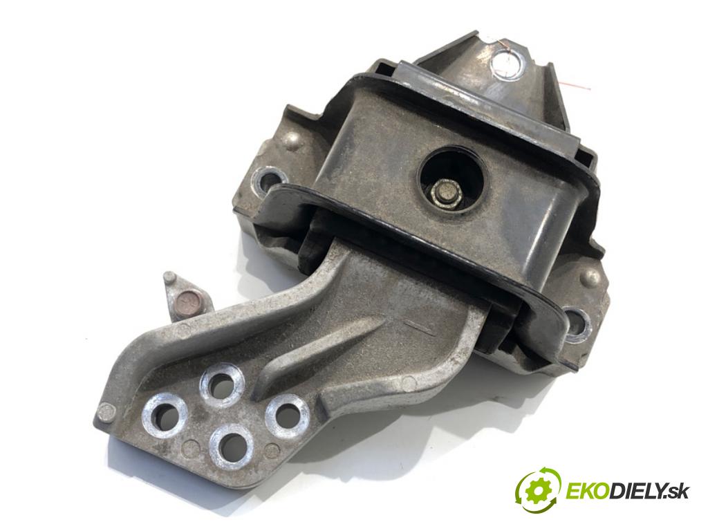 MITSUBISHI ECLIPSE SUV 2019 120 kW 1.5 T-Mivec 1499 AirBag Motor pravy 