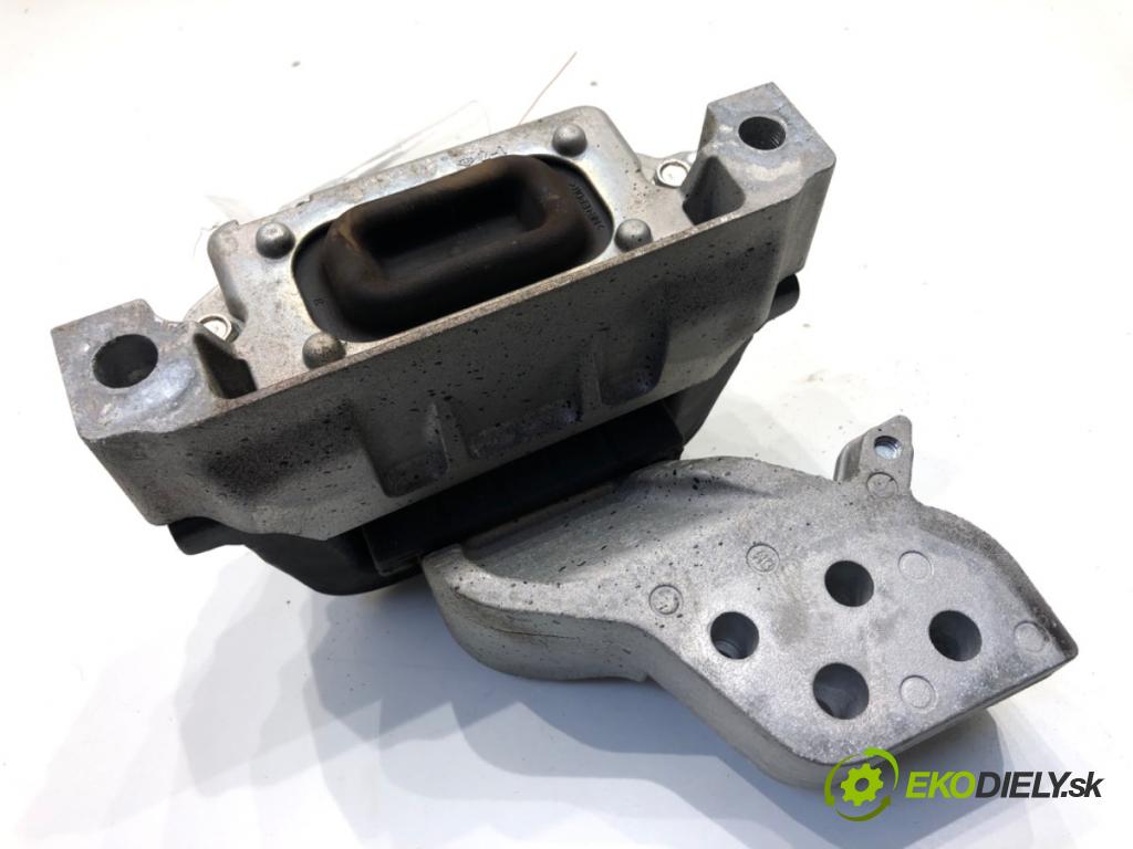 MITSUBISHI ECLIPSE SUV 2019 120 kW 1.5 T-Mivec 1499 AirBag Motor pravy