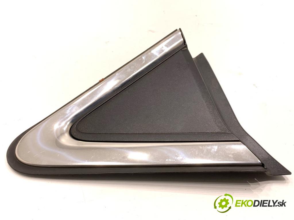MITSUBISHI ECLIPSE SUV 2019 120 kW 1.5 T-Mivec 1499 trojuhelník kryt blatník zadní část levá strana 7405A759