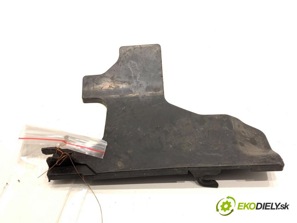 MITSUBISHI ECLIPSE SUV 2019 120 kW 1.5 T-Mivec 1499 volant vzduchu levá strana 7812A361