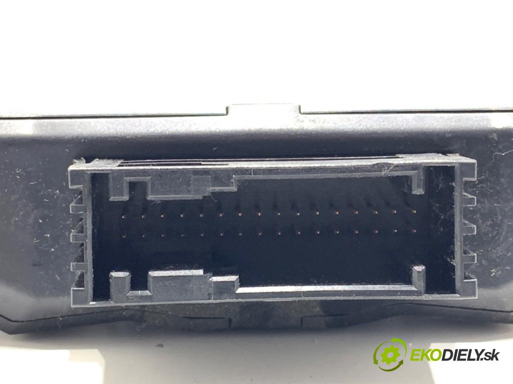 MERCEDES-BENZ eSPRINTER Skrzynia Skrzynia 2022 85 kW Electric (910.633)  Modul Riadiaca jednotka A0009004438 (Riadiaca jednotka ostatné)