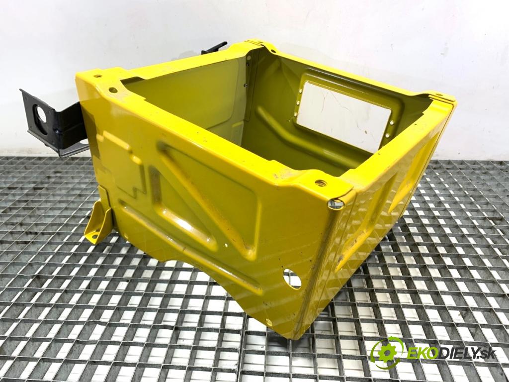 MERCEDES-BENZ eSPRINTER Skrzynia Skrzynia 2022 85 kW Electric (910.633)  Obal sedačky ľavy predný