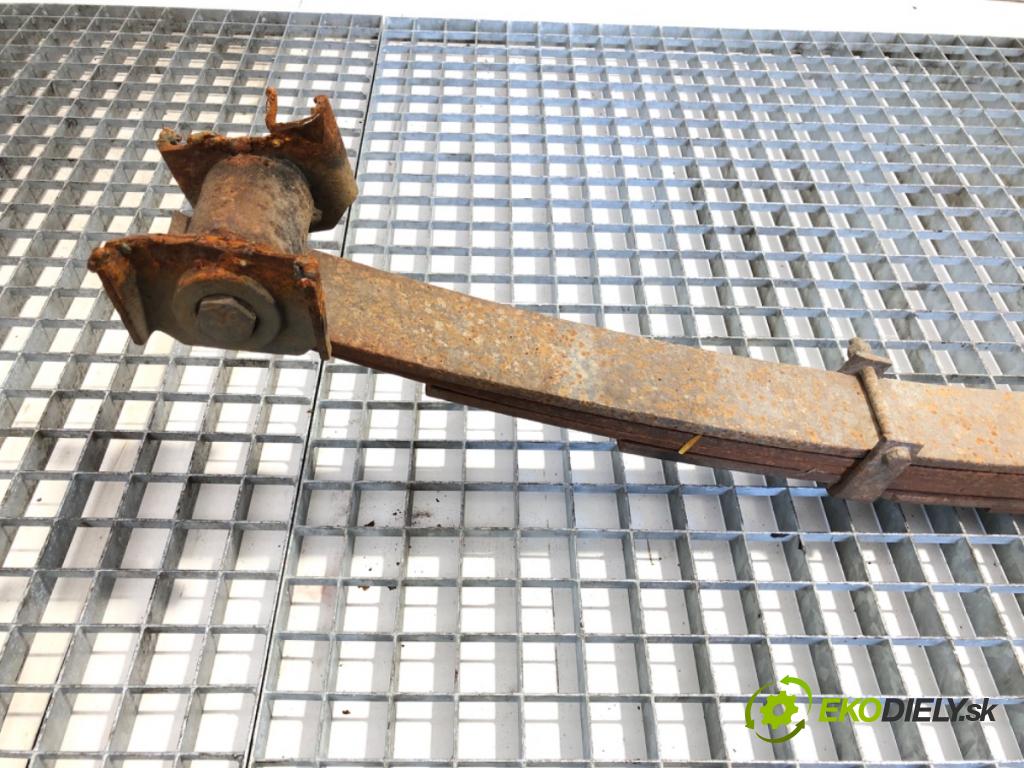 FSC   1985 51 kW 2.1 B 2120 Listové pero ľavy zad