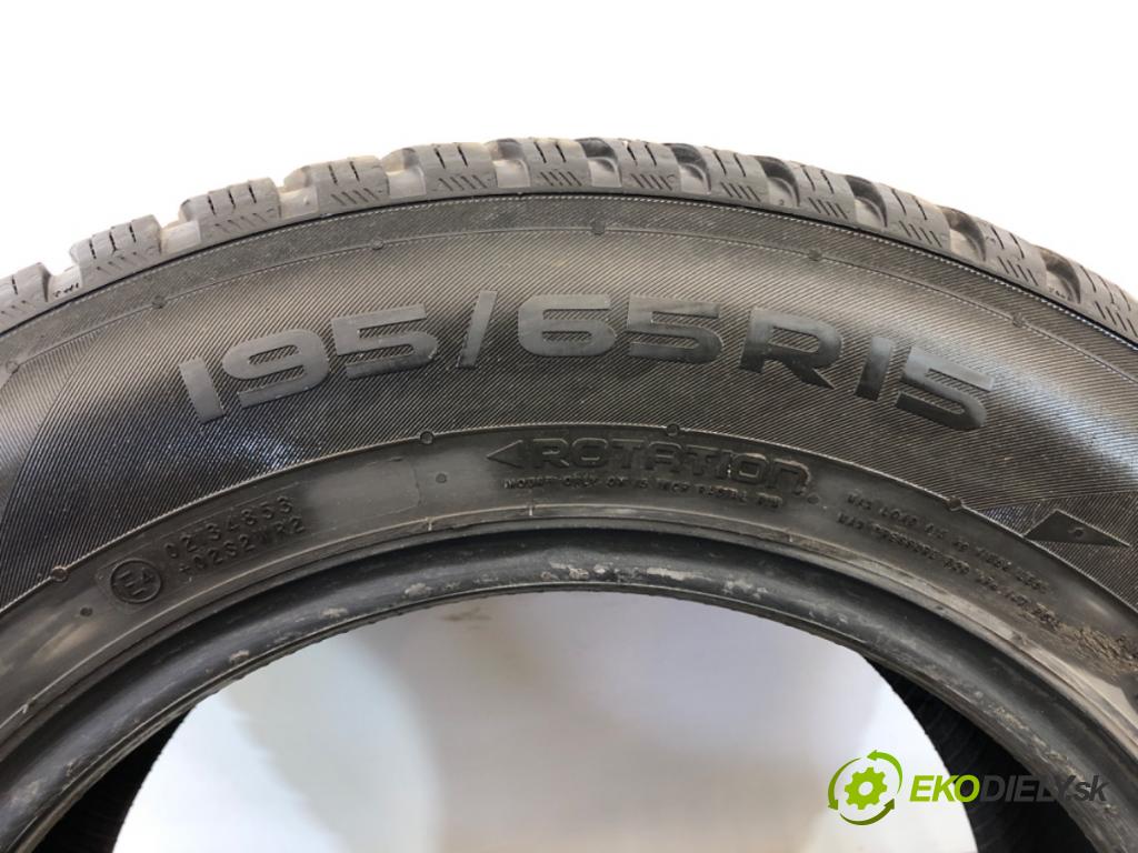 --- --- PNEUMATIKY: zima 2X 195/65 15" NOKIAN