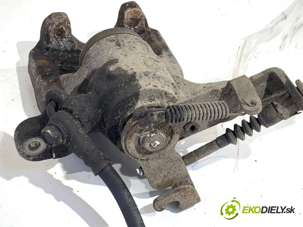 MAZDA 3 BM liftback 2014 88 kW 2.0 1998 Brzdič strmeň pravy zad