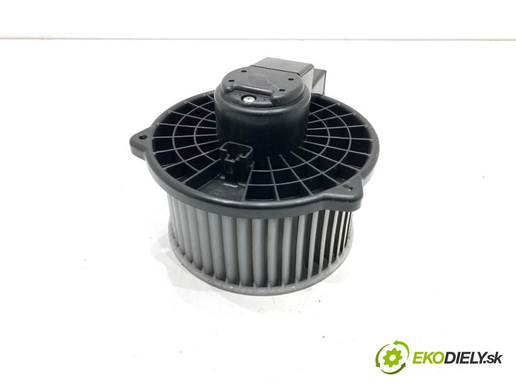 MAZDA 3 BM liftback 2014 88 kW 2.0 1998 ventilátor kúrenia 872700-0701