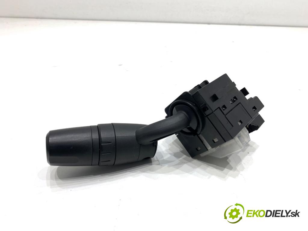 MAZDA 3 BM liftback 2014 88 kW 2.0 1998 Prepínač smeroviek KD51 17F887 (Prepínacie páčky pod volantom)