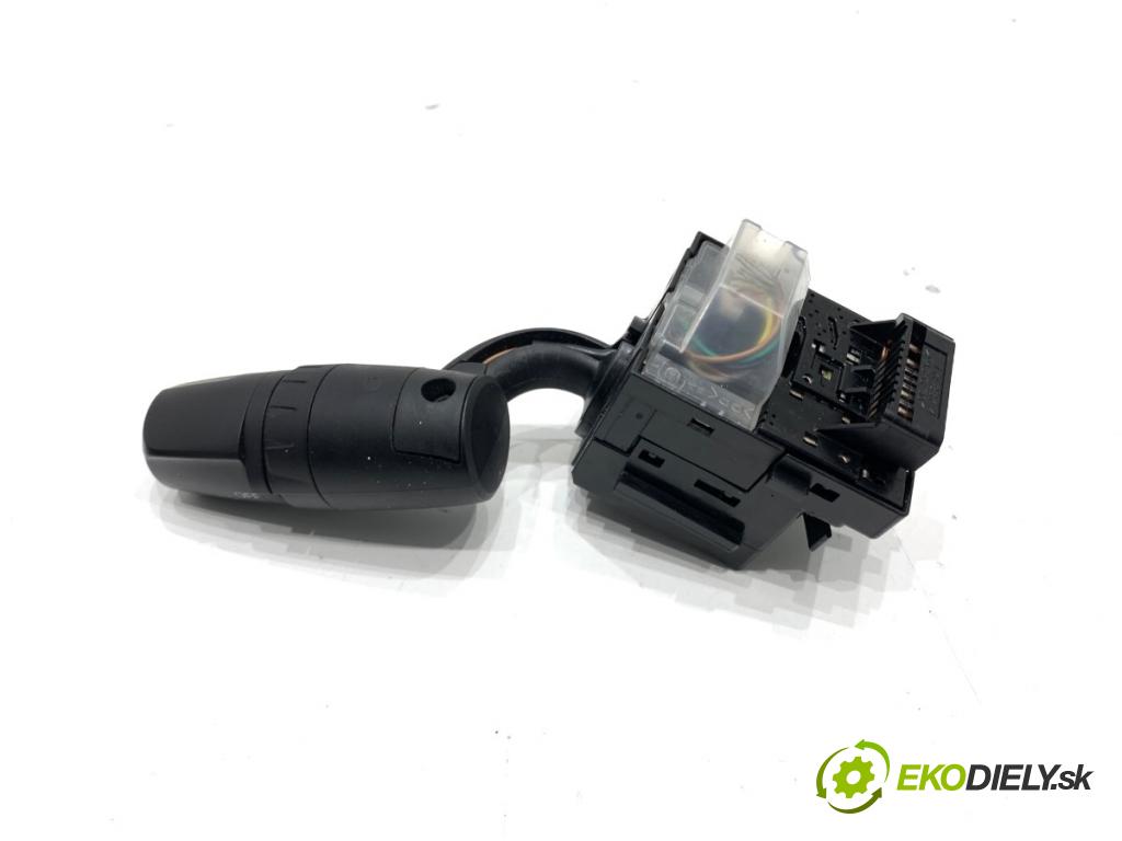 MAZDA 3 BM liftback 2014 88 kW 2.0 1998 Prepínač smeroviek KD51 17F887 (Prepínacie páčky pod volantom)