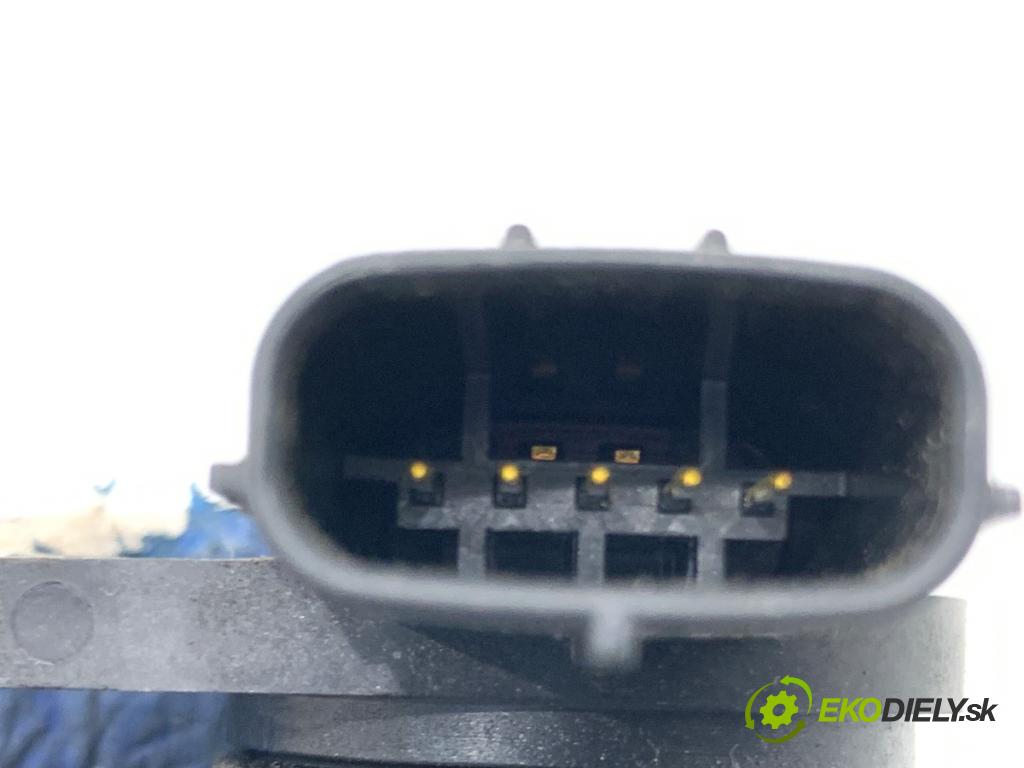 MAZDA 3 BM liftback 2014 88 kW 2.0 1998 Váha vzduchu E5T62271 (Váha vzduchu)