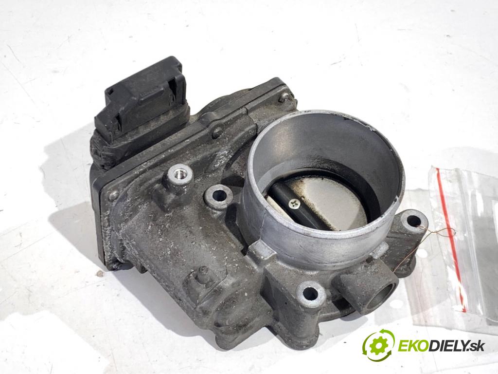 MAZDA 3 BM liftback 2014 88 kW 2.0 1998 Škrtiaca klapka PE0113640B (Škrtiaca klapka)