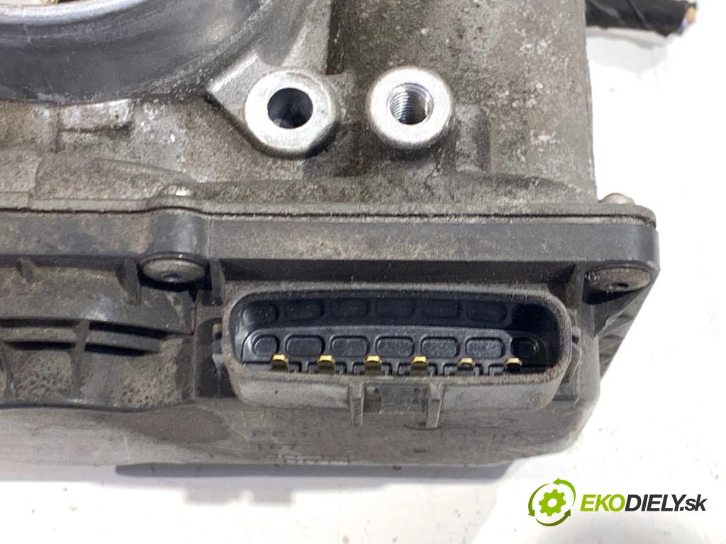 MAZDA 3 BM liftback 2014 88 kW 2.0 1998 Škrtiaca klapka PE0113640B (Škrtiaca klapka)