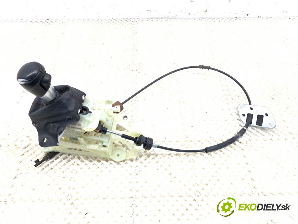 MAZDA 3 BM liftback 2014 88 kW 2.0 1998 kulisa BHN2D (Řadicí páka (kulisa) )