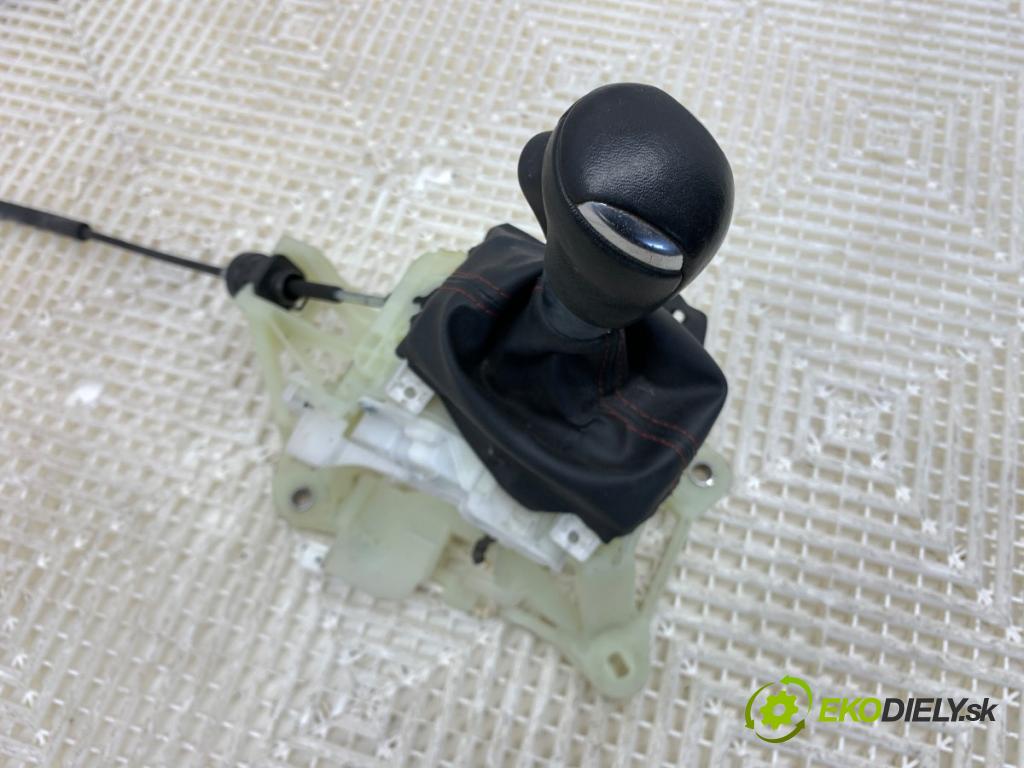 MAZDA 3 BM liftback 2014 88 kW 2.0 1998 Kulisa BHN2D (Rýchlostná páka (kulisa))