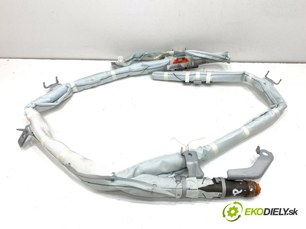 MAZDA 3 BM liftback 2014 88 kW 2.0 1998 Stropný pravy 