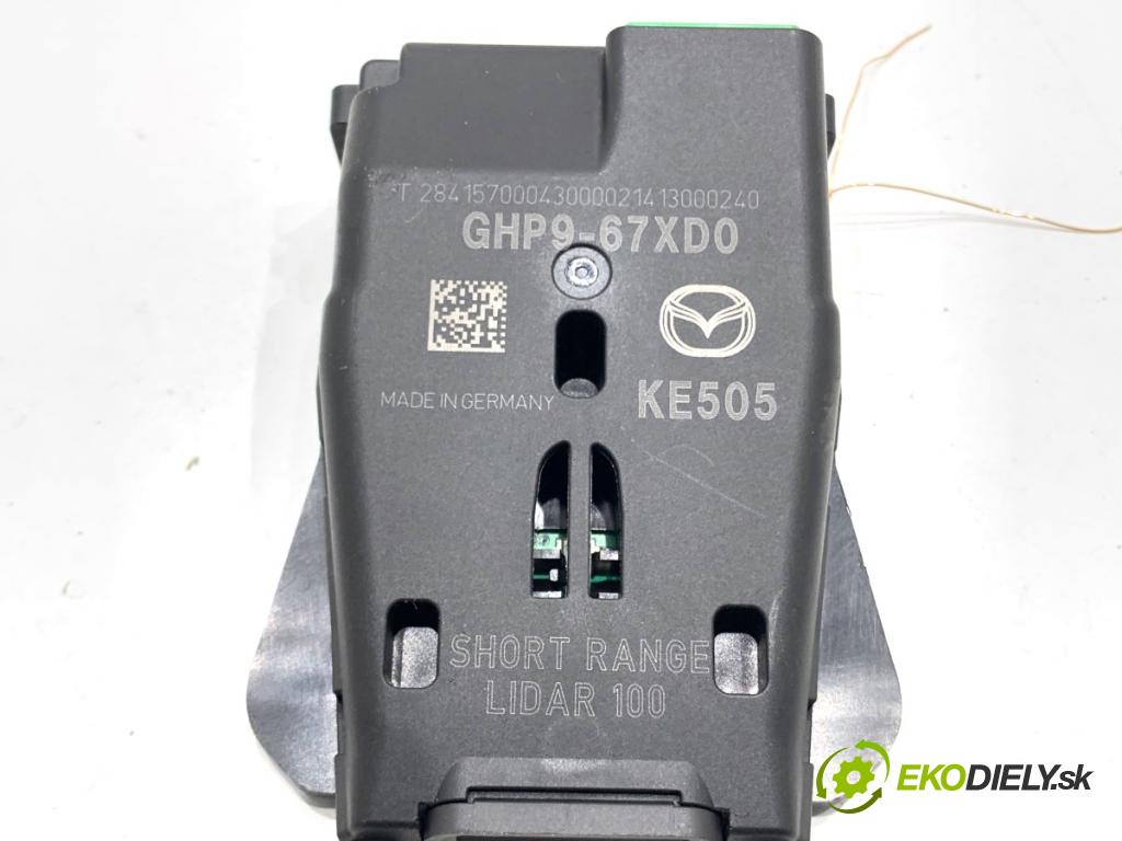 MAZDA 3 BM liftback 2014 88 kW 2.0 1998 KAMERA okna prednej GHP9-67XD0